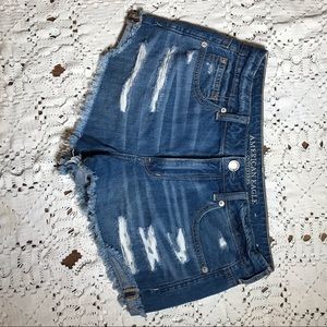 American eagle Tom girl shortie denim shorts!!